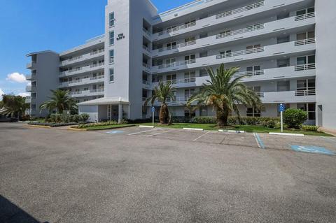 3780 Pinebrook Cir #207, Bradenton, FL 34209
