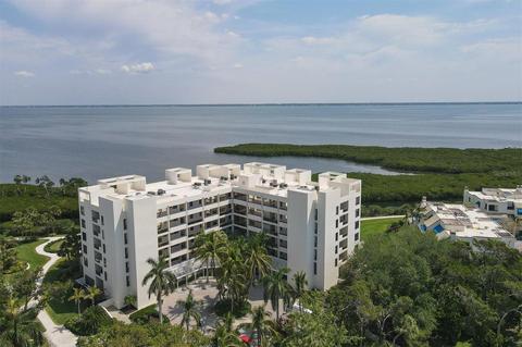 1930 Harbourside Dr #141, Longboat Key, FL 34228