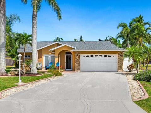 5326 Sarapointe Dr, Sarasota, FL 34232