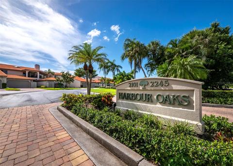 2115 Harbourside Dr #1004, Longboat Key, FL 34228