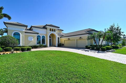 3707 Hawk Island Dr, Bradenton, FL 34208