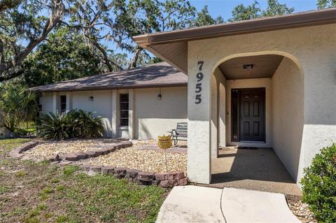 7955 N Leewynn Dr, Sarasota, FL 34240