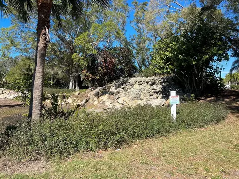 740 White Pine Tree Rd #202, Venice, FL 34285