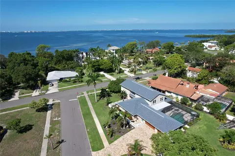 7535 Westmoreland Dr, Sarasota, FL 34243