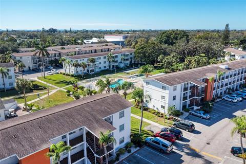 2226 Canal Dr #D25, Bradenton, FL 34207