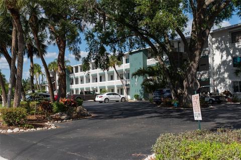 5903 17th St W #B33, Bradenton, FL 34207