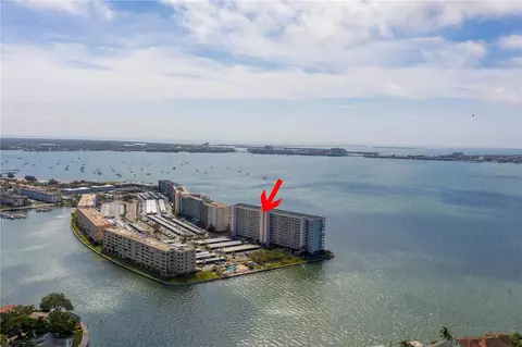 6060 Shore Blvd S #507, Gulfport, FL 33707