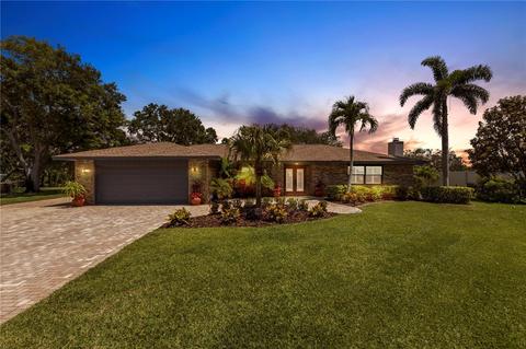 7703 19th Avenue Dr W, Bradenton, FL 34209