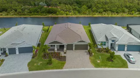 580 Mistiflower Cir, Nokomis, FL 34275