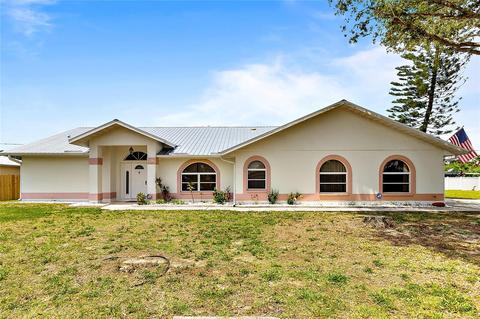1296 Cumberland Rd, Venice, FL 34293