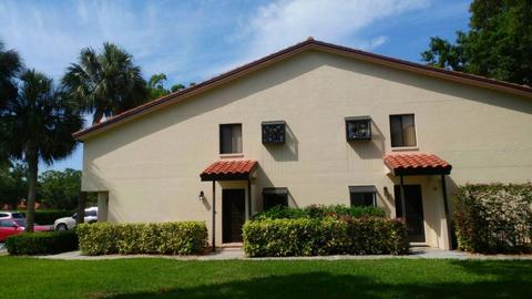 5789 Gardens Dr #102, Sarasota, FL 34243