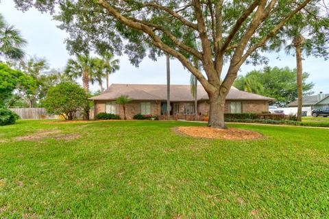 418 N Pine Meadow Dr, Debary, FL 32713