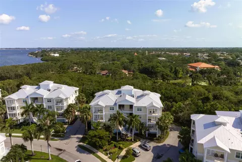 7710 34th Ave W #202, Bradenton, FL 34209