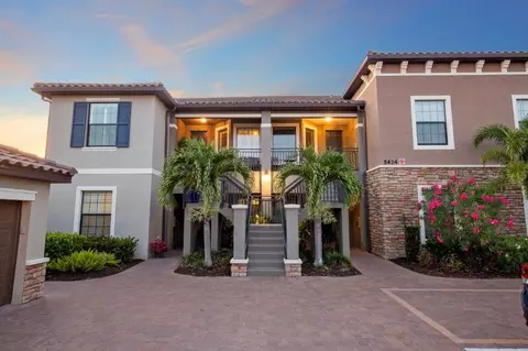 5424 Cicerone St #202, Sarasota, FL 34238