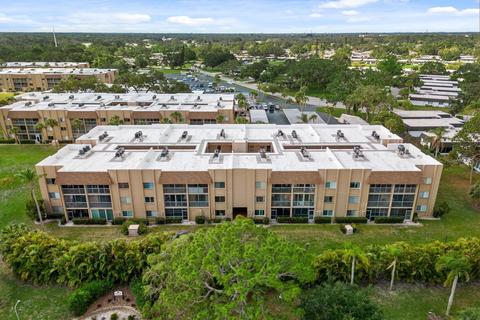 1540 Glen Oaks Dr E #B-231, Sarasota, FL 34232