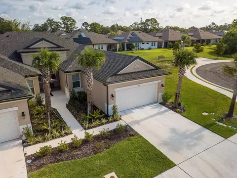 6017 Fiore Dr, Bradenton, FL 34208