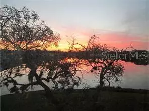 122 Tidewater Dr, Bradenton, FL 34210