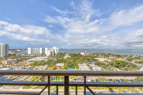 750 N Tamiami Trl #PH11, Sarasota, FL 34236