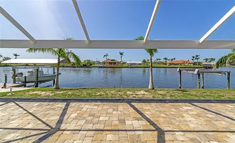 15810 Aqua Cir, Port Charlotte, FL 33981