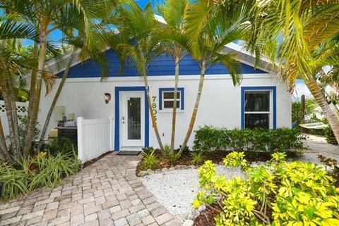 7805 Gulf Dr #B, Holmes Beach, FL 34217