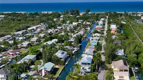 816 Jungle Queen Way, Longboat Key, FL 34228