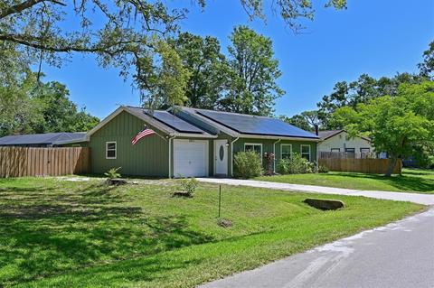 5911 29th Avenue Dr E, Bradenton, FL 34208