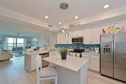 1020 Tidewater Shores Loop #205, Bradenton, FL 34208