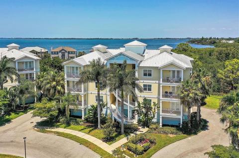 7740 34th Ave W #102, Bradenton, FL 34209