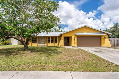 5800 Countrywood Dr, Sarasota, FL 34232