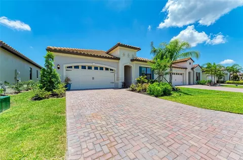 2017 6th St E, Palmetto, FL 34221