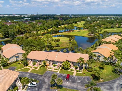 4600 Weybridge #27, Sarasota, FL 34235