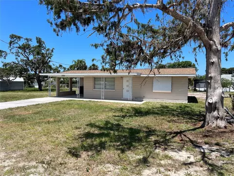 740 Harvey St, Englewood, FL 34223