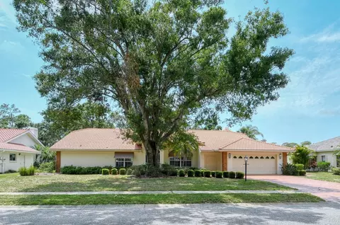 7812 Broadmoor Pines Blvd, Sarasota, FL 34243