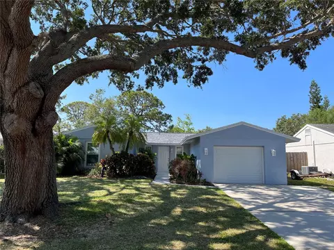4602 Selma St, Sarasota, FL 34232
