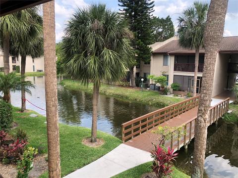 3850 N Lake Dr #142, Tampa, FL 33614