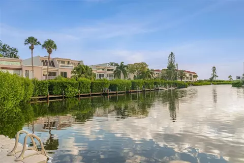 3801 E Bay Dr #107, Holmes Beach, FL 34217