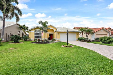 6702 Stone River Rd, Bradenton, FL 34203