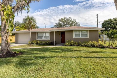 349 Willow Ln, Ellenton, FL 34222