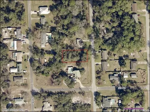 2 Nd Ave, Deland, FL 32724