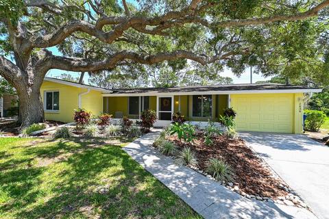 2434 Gulf Gate Dr, Sarasota, FL 34231