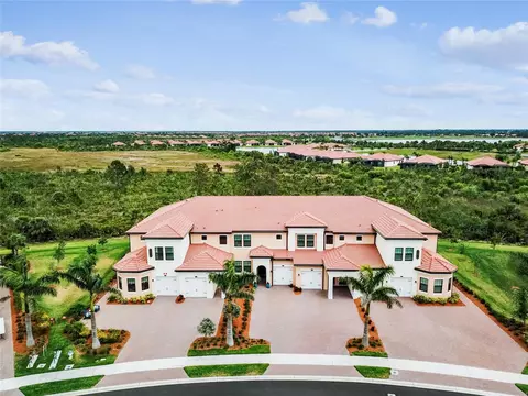 10035 Crooked Creek Dr #202, Venice, FL 34293