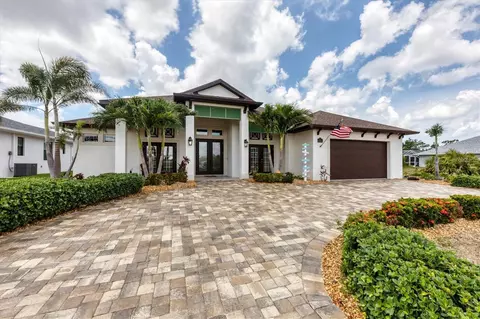 80 Tournament Rd, Rotonda West, FL 33947