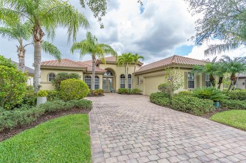 8764 Hideaway Harbor Ct, Naples, FL 34120