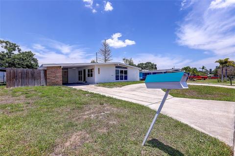 2319 Holyoke Ave, Bradenton, FL 34207
