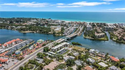 6470 Hollywood Blvd #308, Sarasota, FL 34231