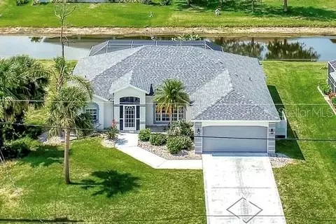 13 Bunker Rd, Rotonda West, FL 33947