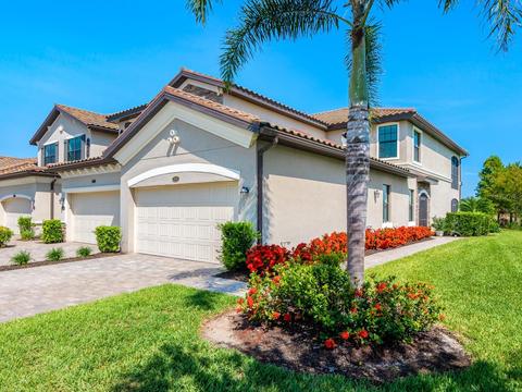 5904 Wake Forest Run #104, Lakewood Ranch, FL 34211