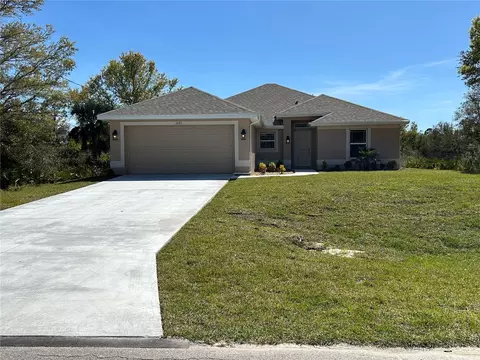 2655 Vineyard Cir, North Port, FL 34288