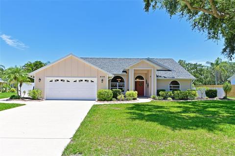 6105 99th St E, Bradenton, FL 34202