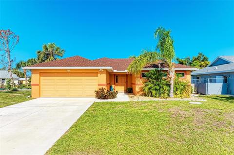 106 Sidney Ct, Rotonda West, FL 33947